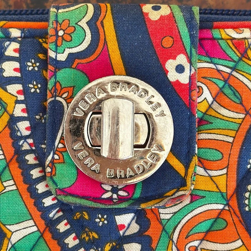 Vera Bradley Turn Lock & Zipper Wallet in the Venetian Paisley- 12 RFID CC Slips - Picture 10 of 10